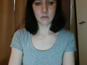 See _millastar_ online Now @ diddle.cam