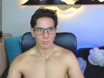 See Al_miko online Now @ diddle.cam
