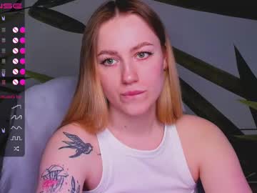 See Annplay online Now @ diddle.cam