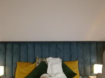 See April__bunny online Now @ diddle.cam