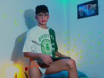 See Arnold_laurent online Now @ diddle.cam