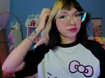 See Artic_love online Now @ diddle.cam
