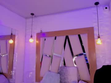See Ary_cooper_ online Now @ diddle.cam