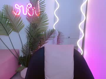 See Aurora_tay1 online Now @ diddle.cam