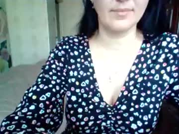See Awesomeladyy online Now @ diddle.cam