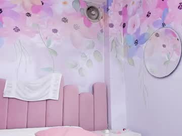 See Babyabril18 online Now @ diddle.cam
