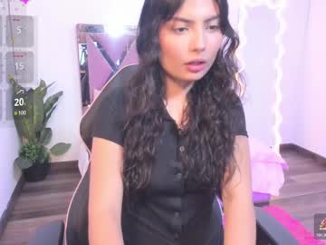See Bloom_tay online Now @ diddle.cam