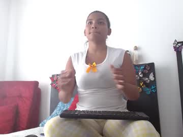 See Camilavagina24 online Now @ diddle.cam