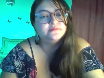 See Christalmal online Now @ diddle.cam