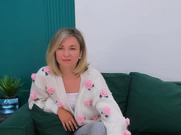 See Cutemirage online Now @ diddle.cam