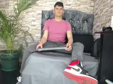 See Davidclay96 online Now @ diddle.cam