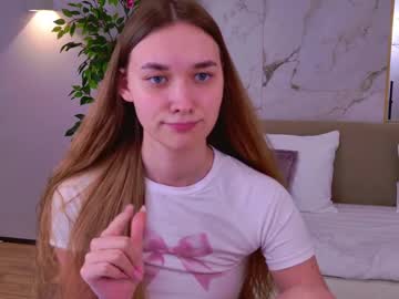 See Elizabethcash online Now @ diddle.cam