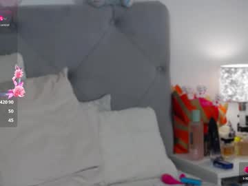 See Evierosie online Now @ diddle.cam