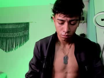 See Game__over420 online Now @ diddle.cam