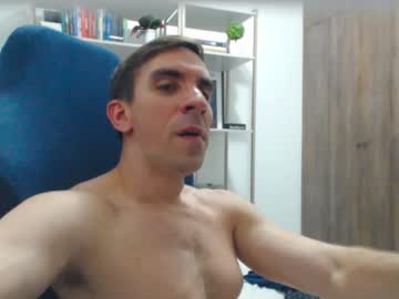 See Gatosarado23 online Now @ diddle.cam