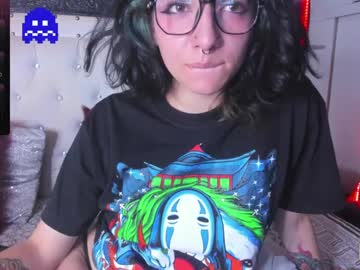 See Ghosty_doll online Now @ diddle.cam