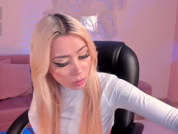 See Hannaconnor_ online Now @ diddle.cam