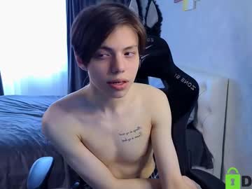 See Hard__fantasy online Now @ diddle.cam