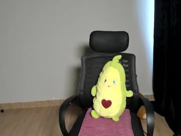 See Hellotitty_ online Now @ diddle.cam