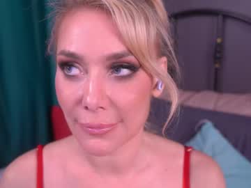 See Isadoradunkan online Now @ diddle.cam