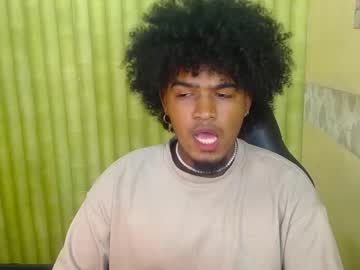 See Jaicob_runeer online Now @ diddle.cam
