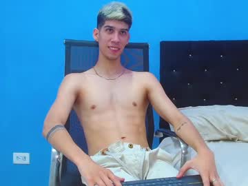 See Jhony_sex3 online Now @ diddle.cam
