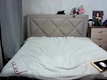See Julietkalen online Now @ diddle.cam