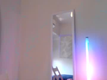 See Junovaughn online Now @ diddle.cam