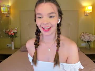 See Katee_born online Now @ diddle.cam