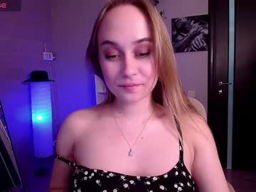 See Liana_bright online Now @ diddle.cam