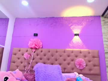 See Liiablossom online Now @ diddle.cam