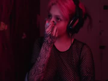 See Mary_janness online Now @ diddle.cam