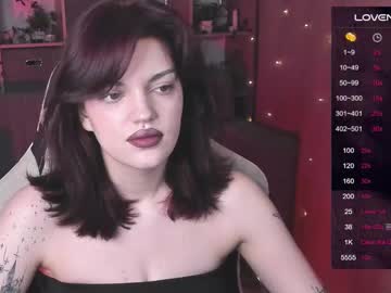 See Mavis_crystal online Now @ diddle.cam