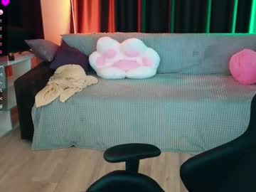 See Maxvice online Now @ diddle.cam