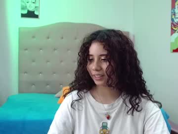 See Mayamoira online Now @ diddle.cam