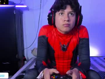 See Michael_kendall0 online Now @ diddle.cam