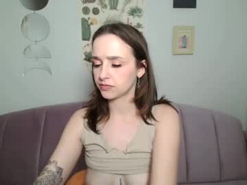 See Mistyonya online Now @ diddle.cam
