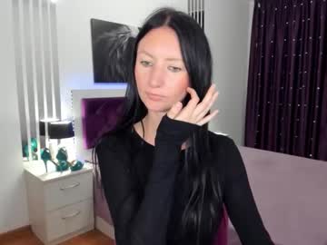 See Nikalewis online Now @ diddle.cam