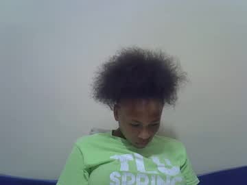 See Prettyqueenn1 online Now @ diddle.cam