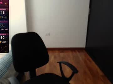 See Prettywoman_lm online Now @ diddle.cam