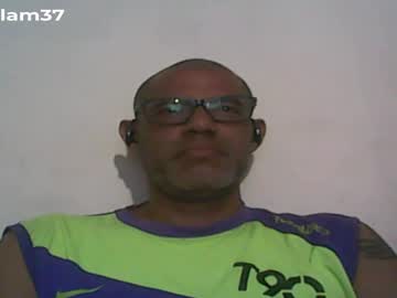 See Retlam37 online Now @ diddle.cam