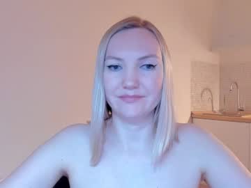 See Rock__baby online Now @ diddle.cam