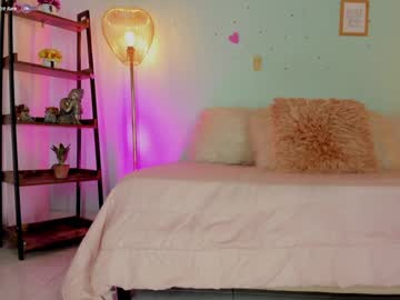 See Salome_bachelet online Now @ diddle.cam