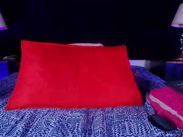 See Shelsy_loreds online Now @ diddle.cam