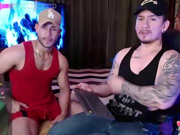 See Steven_and_tommy online Now @ diddle.cam