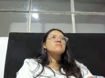 See Sweetyypeach online Now @ diddle.cam