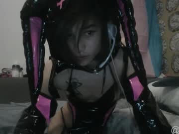 See Tap_forty online Now @ diddle.cam