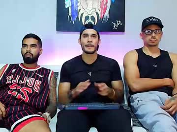 See The_golden_boys online Now @ diddle.cam