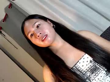 See Trixie121698 online Now @ diddle.cam